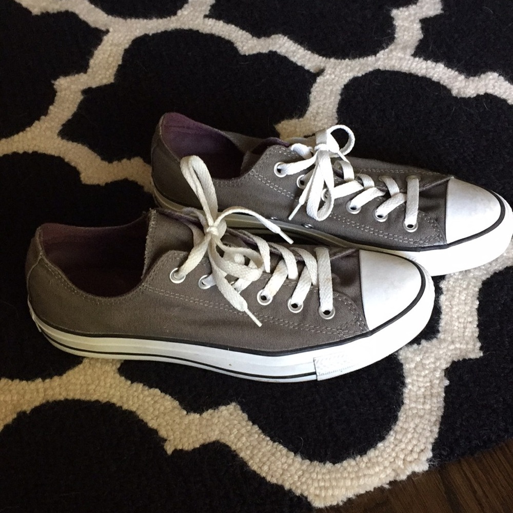 Cute Grey Converse!